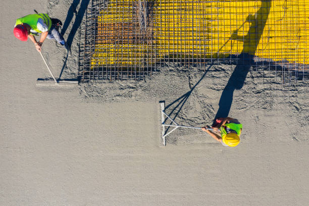 Best Commercial Concrete Contractor  in The Crossings, FL